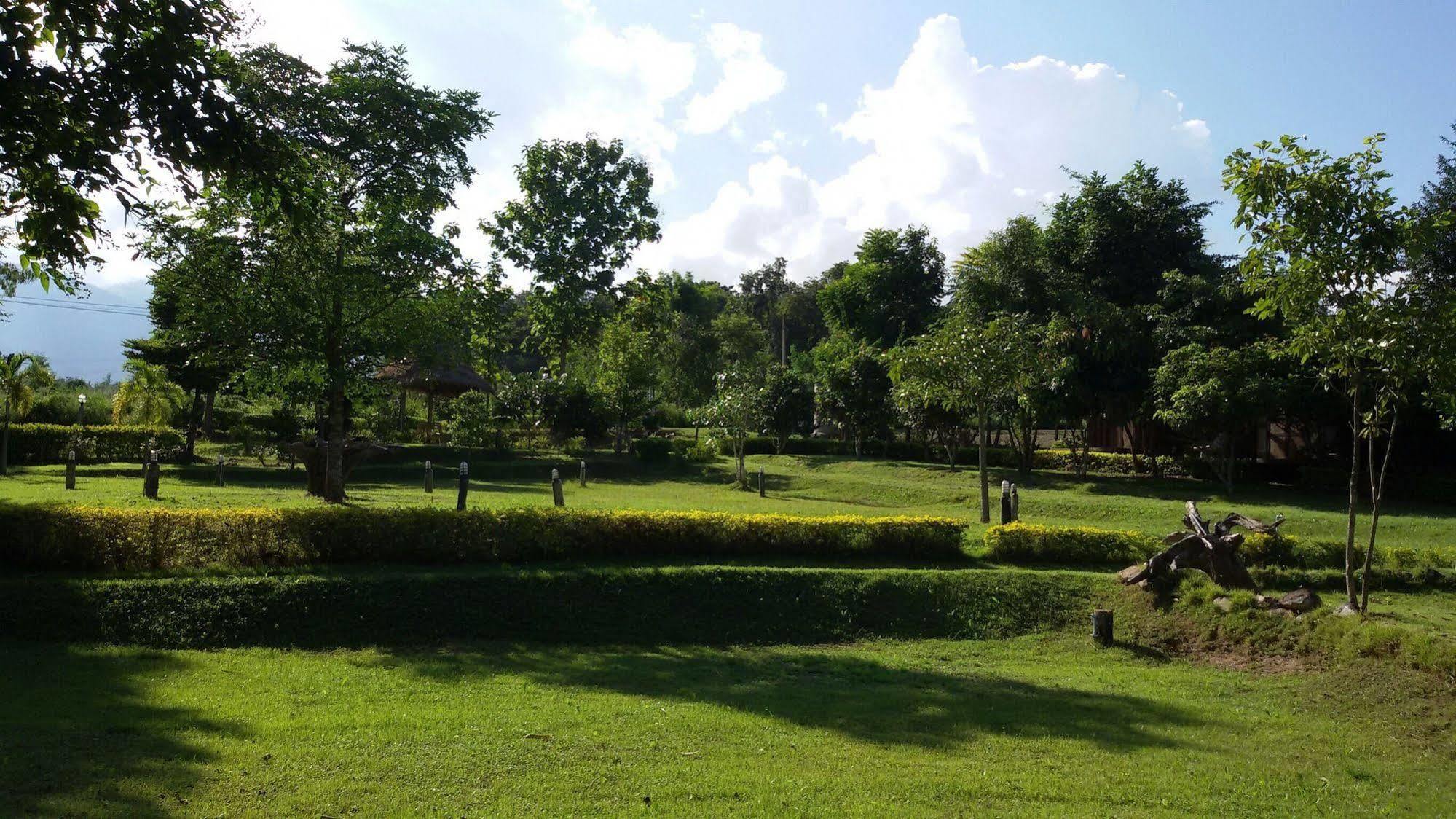 Paipunthong Resort Екстер'єр фото